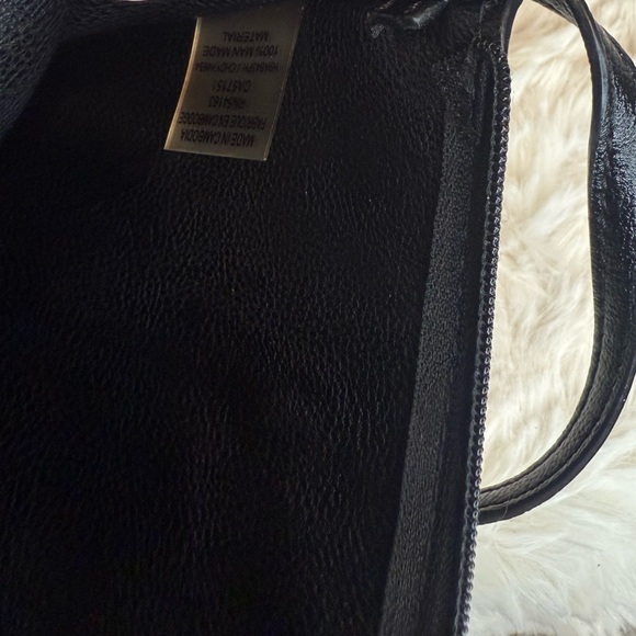 CALVIN KLEIN WRISTLET/POUCH BLACK - Picture 6 of 13